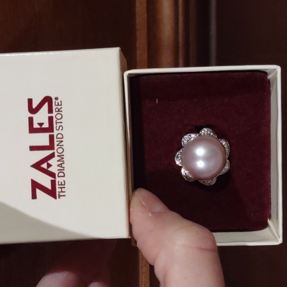 Pink Mabe Pearl Ring White Gold Accents, Pinpoint Diamonds, 14kt Yellow Gold - Picture 7 of 7